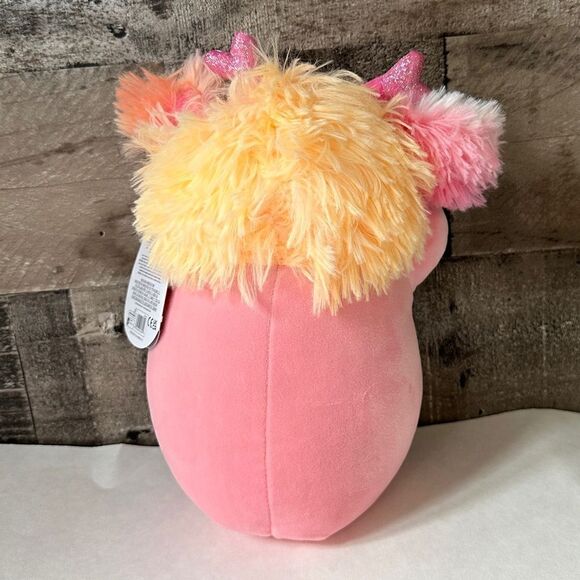 Caparinne the Bigfoot Hugmee Squishmallow Valentine’s Day Version 8” Plushie NWT - Picture 3 of 4